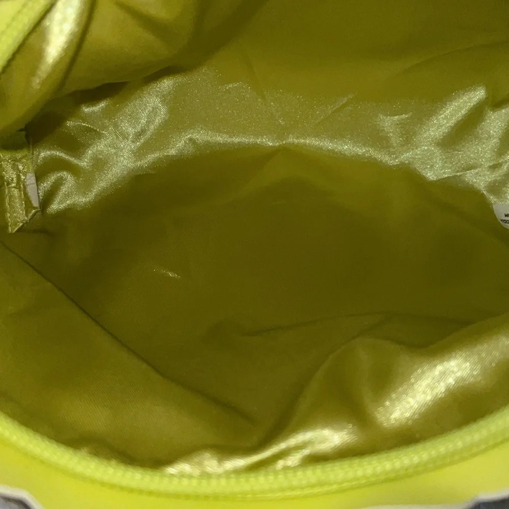 NWOT Nordstrom Cosmetic Bag with Scalloped Edge - Picture 2 of 3